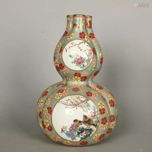 CHINESE PAINTED ENAMEL DOUBLE-GOURD VASE DEPICTING 'BIRD...