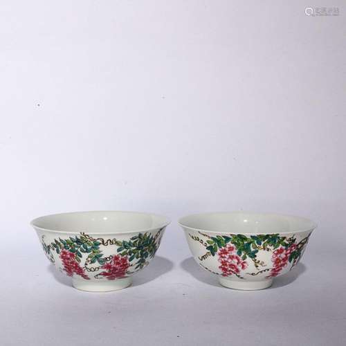 CHINESE FAMILLE-ROSE BOWL DEPICTING 'FLORAL', 'Q...