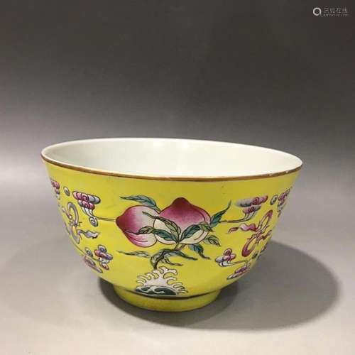 CHINESE YELLOW-GROUND FAMILLE-ROSE BOWL DEPICTING 'PEACH...