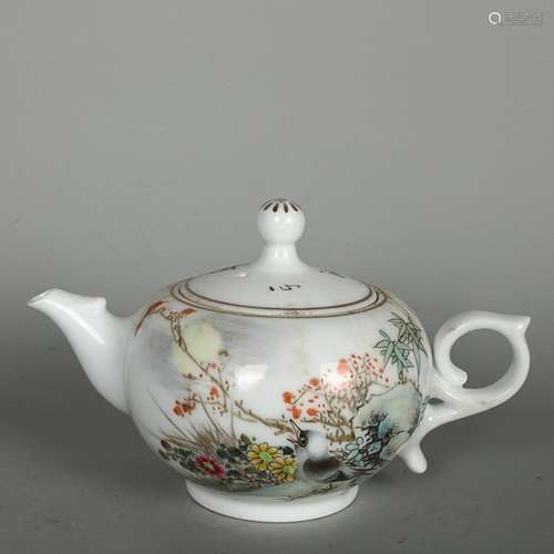 CHNESE FAMILLE-ROSE TEAPOT DEPICTING 'BIRD AND FLOWER...