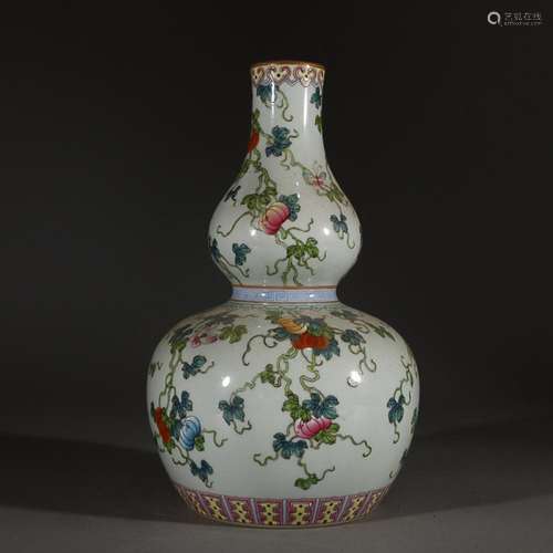 CHINESE FAMILLE-ROSE DOUBLE-GOURD VASE DEPICTING 'FLORAL...