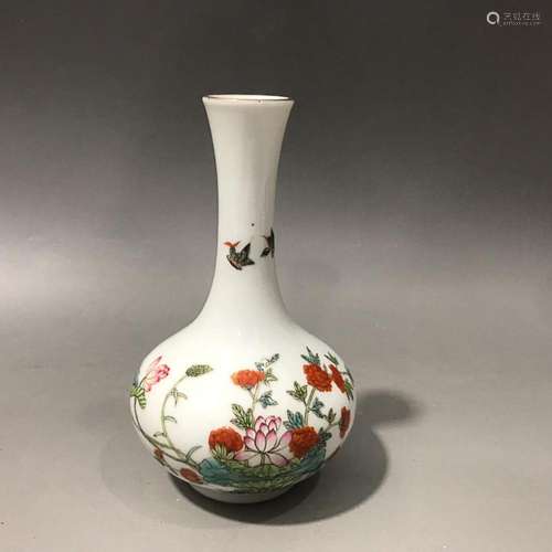 CHINESE FAMILLE-ROSE VASE DEPICTING 'FLORAL', 'Q...