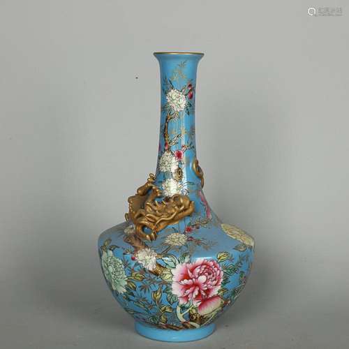 CHINESE GILDED ON FAMILLE-ROSE VASE DEPICTING 'CHI-DRAGO...