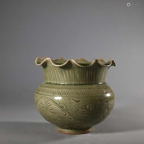 CHINESE JIAN-WARE SLAG BUCKET DEPICTING 'FLORAL'