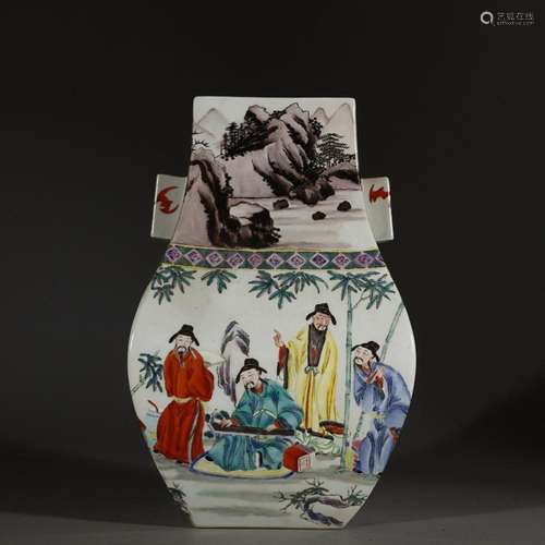 CHINESE FAMILLE-ROSE HANDLED VASE DEPICTING 'FIGURE STOR...