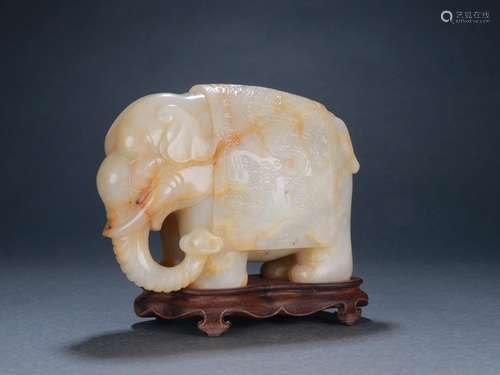 : hetian jade peace as furnishing articlesSize: 16 cm high 6...