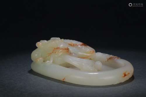 : hetian jade benevolent lickingSize: 10.5 cm wide and 7.7 c...