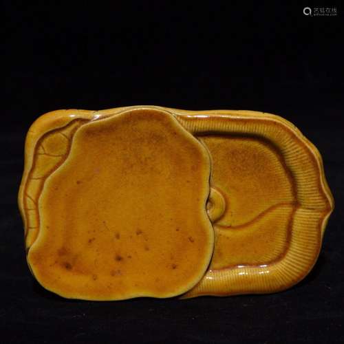 Jiao yellow glaze Tian x10.6 6.8 cm