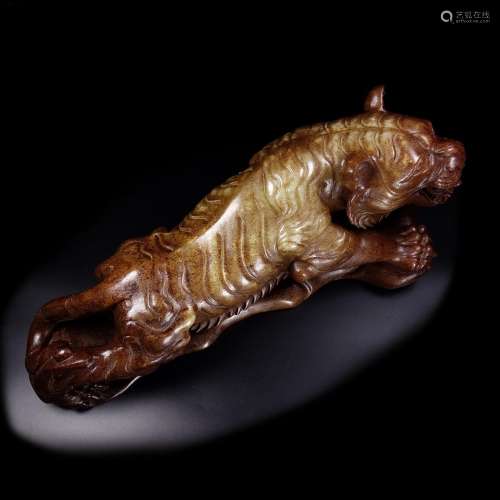 And Tian Shan great tiger, fine jade oil moisten, carved the...