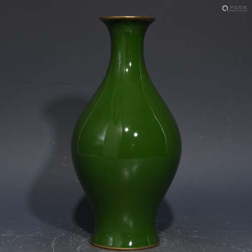 The colour olive green glaze bottle 23 x11cm