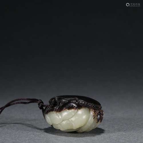 Hetian jade, eight party to gain carvings.Specification: hig...