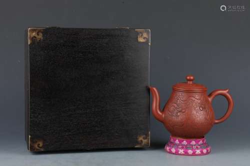 , rosewood box the old TibetSize, 12 cm high 16.5 cm wide