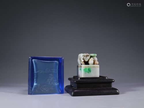 Jade benevolent printed a setSize: 3.3 x 4.9 cm weighs 580 g...