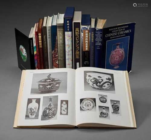 中国陶瓷艺术及工艺品著作约 47册