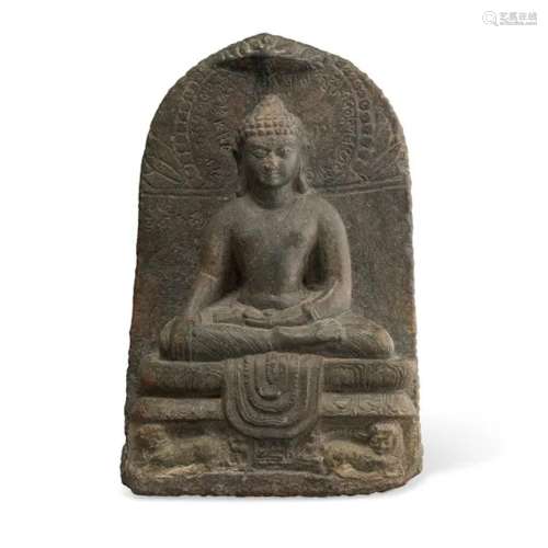 印度北部 或为奥里萨邦十至十一世纪 黑石佛坐像碑