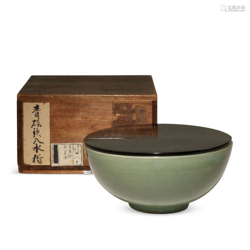 龍泉青磁大碗