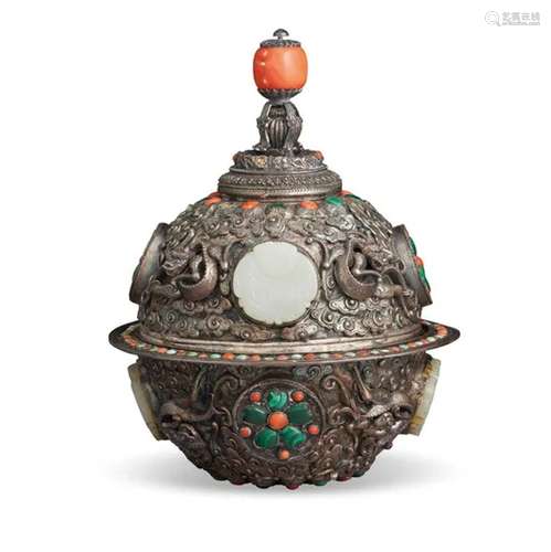 MONGOLIA，19TH CENTURY A JADE，CORAL AND HARDSTONE INLAID SILV...