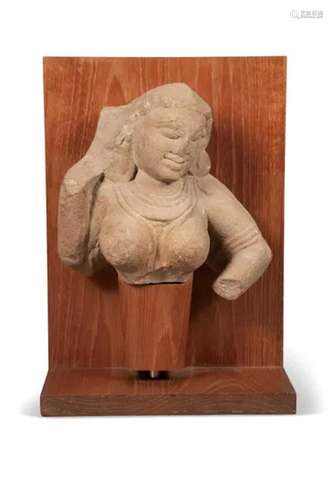 INDIA，MADHYA PRADESH，11TH CENTURY A BUFF SANDSTONE BUST OF A...