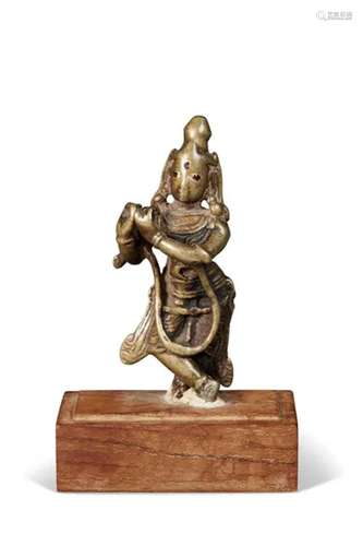 INDIA，17TH CENTURY A SMALL BRONZE FIGURE OF KRISHNA VENUGOPA...