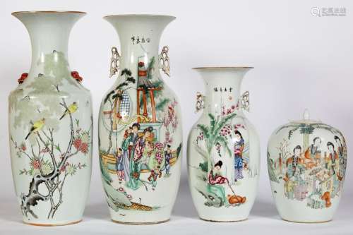 Chine, XIX-XXe siècle
Lot comprenant trois vases et un