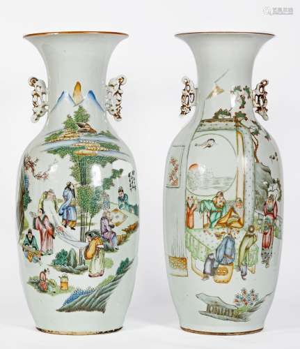 Chine, XIX-XXe siècle
Lot comprenant deux vases en porc