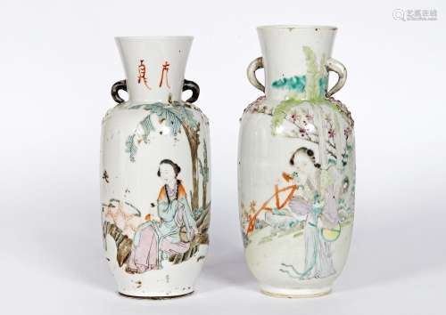 Chine, XIXe siècle
Lot comprenant deux vases en porcela