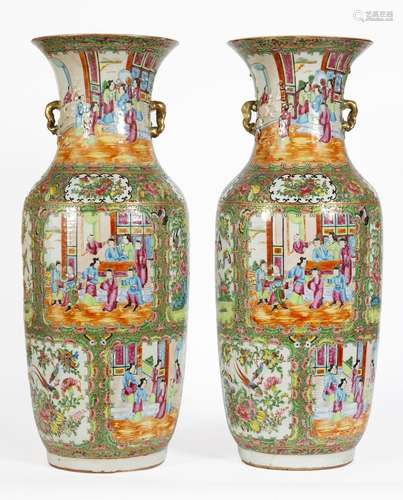 Chine, XIXe siècle
Paire de vases en porcelaine de Cant