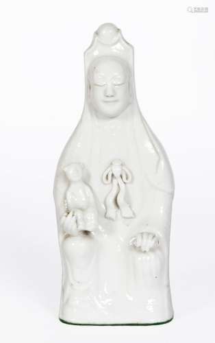 Chine, XIXe siècle
Statue de Guanyin en porcelaine Blan