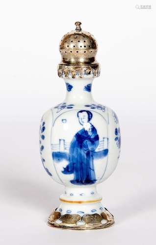 Chine, Epoque Kangxi (1662-1722)
Petit vase en porcelai