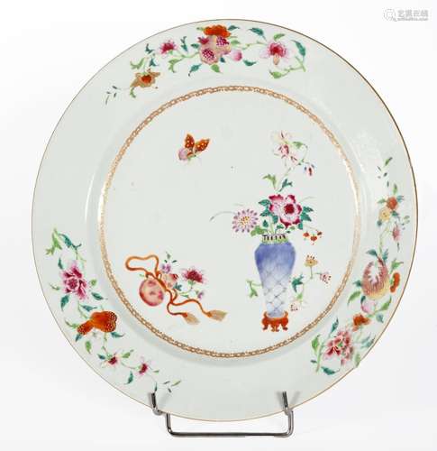 Chine, Epoque Qianlong (1736-1795)
Plat en porcelaine à