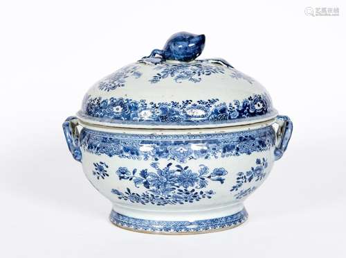 Chine, Epoque Qianlong (1736-1795)
Soupière en porcelai