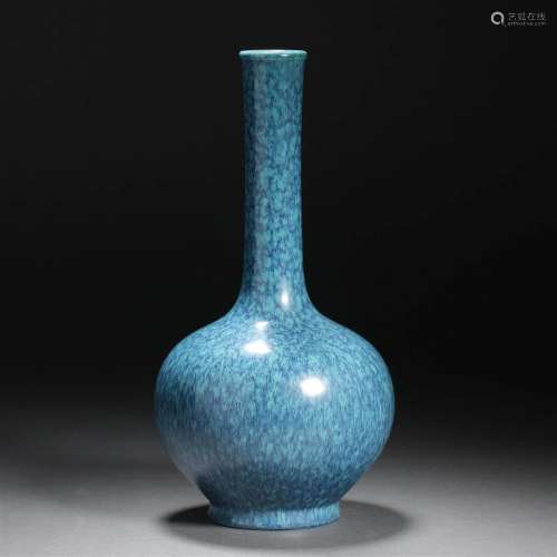 Qing dynasty peacock blue glazed long-necked bottle