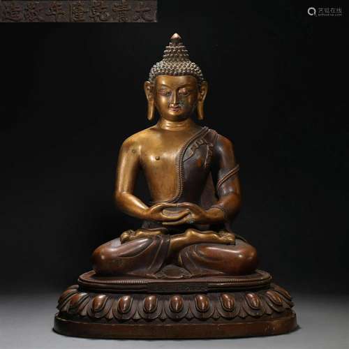 Qing dynasty bronze-gilt medicine Buddha statue