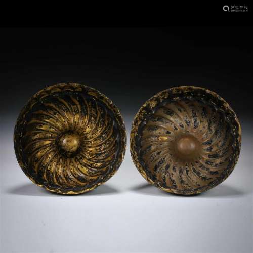 Tang dynasty copper gilt for a pair of bowls