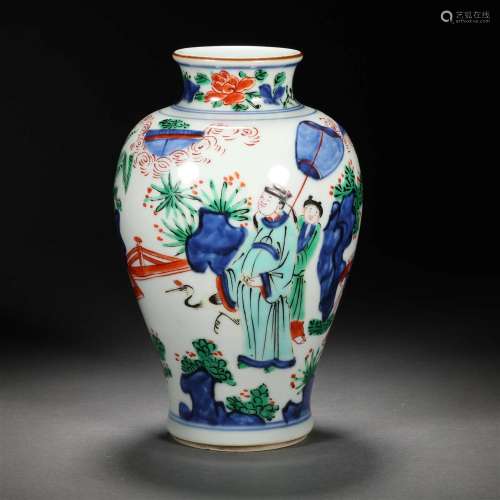 Qing dynasty multicolored carved figure bottle