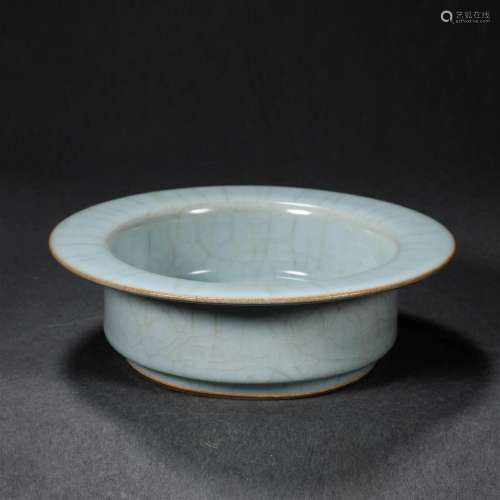 Ru kiln of the Song Dynasty was folded and washed