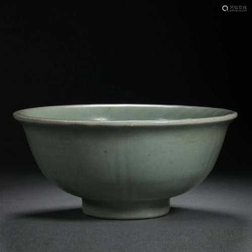 Longquan kiln bowl of the Ming Dynasty