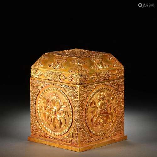Qing dynasty court copper gilt lid box