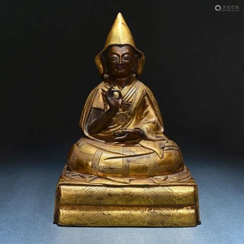 Gilt bronze statue of Zongkhapa in Qing Dynasty
