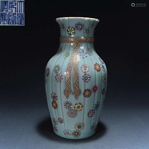 Qing Qianlong pine stone foundation pastel pack bottle