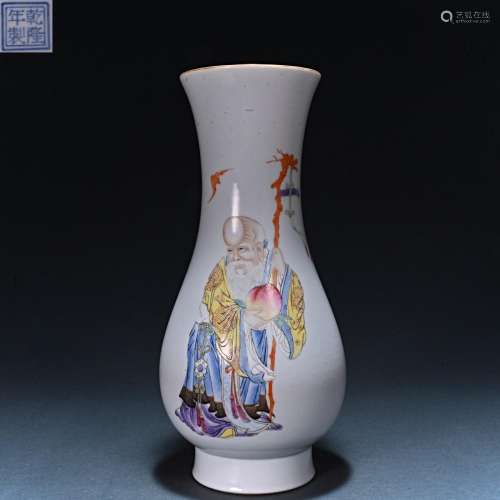 Qianlong Pastel figure Bottle