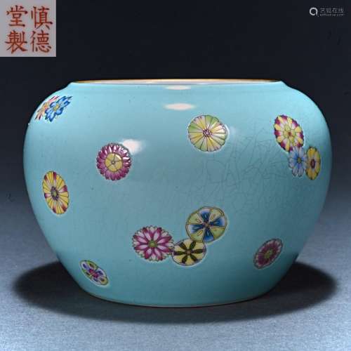 Songshi Ground pastel jar from the Qing Dynasty