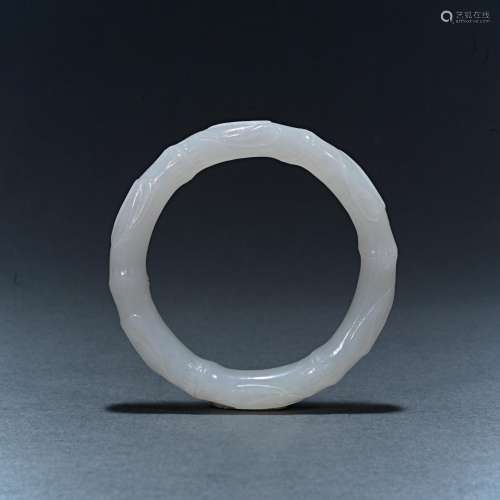 Wada white jade bracelet from the Qing Dynasty
