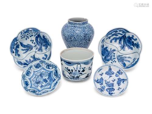 A Group of Six Chinese Blue and White Porcelain Articles