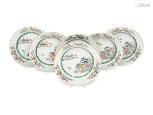 A Set of Six Chinese Export Porcelain Soup Plates