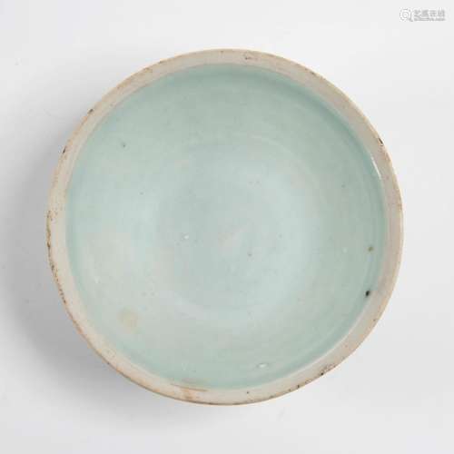 A CHINESE HUTIAN WARE CELADON BOWL 南宋湖田窑青白瓷碗