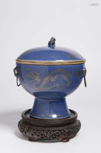 A CHINESE POWDER-BLUE GLAZED GILT DECORATED FOOD VESSEL WITH...