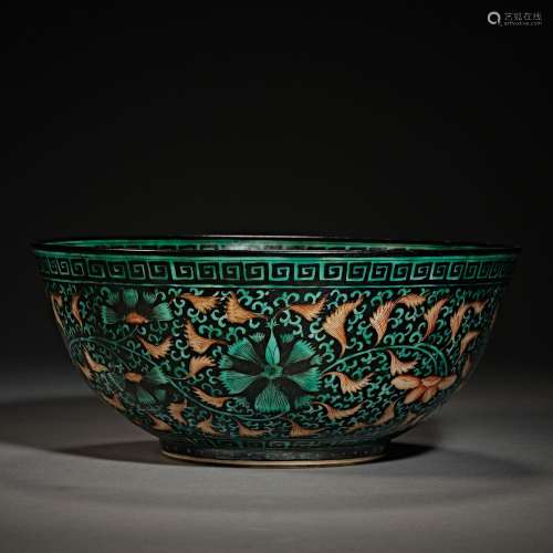 Qing Dynasty,Black Ground Green Painted Flower Bowl