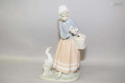 Lladro Porcelain Shepherdess with Ducks #4568