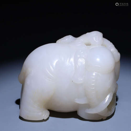 In the Qing Dynasty, Hotan Jade children washing elephant or...